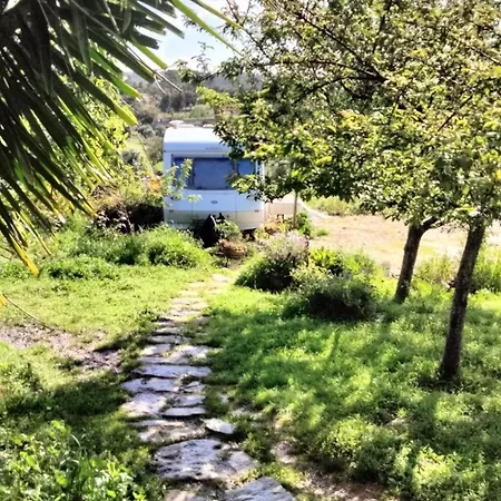Caravana Em Quinta Lameiras Campsite *
